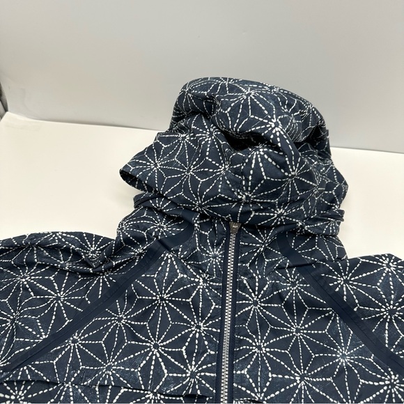 Lululemon Miss Misty Pullover Jacket Size 6 Sashico Star Inkwell Ghost Stow Hood - Picture 3 of 15